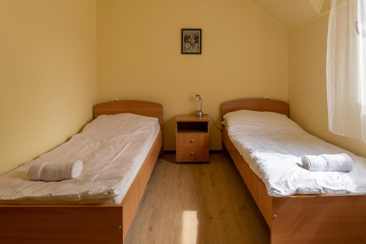 Bed and Breakfast Kiraly Lovastanya Panzio Janoshalma Экстерьер фото